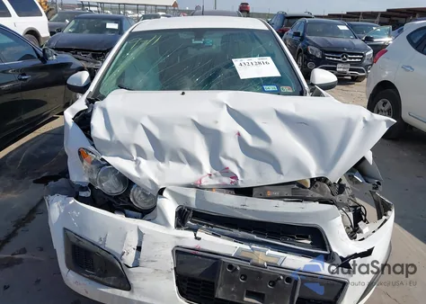 2014 Chevrolet Sonic Lt Auto z USA, uszkodzony, nr VIN 1G1JC5SH9E4203540